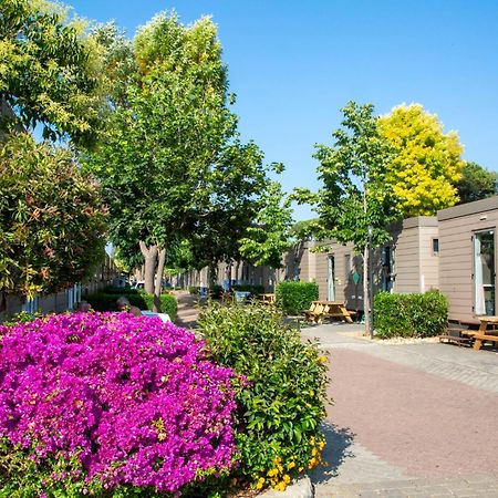 Hu Roma Camping In Town Exterior foto