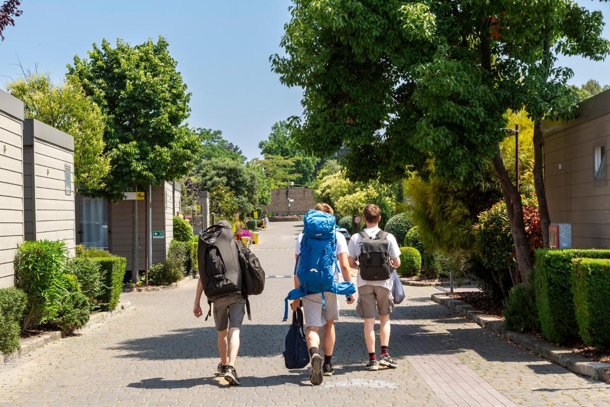 Hu Roma Camping In Town Exterior foto