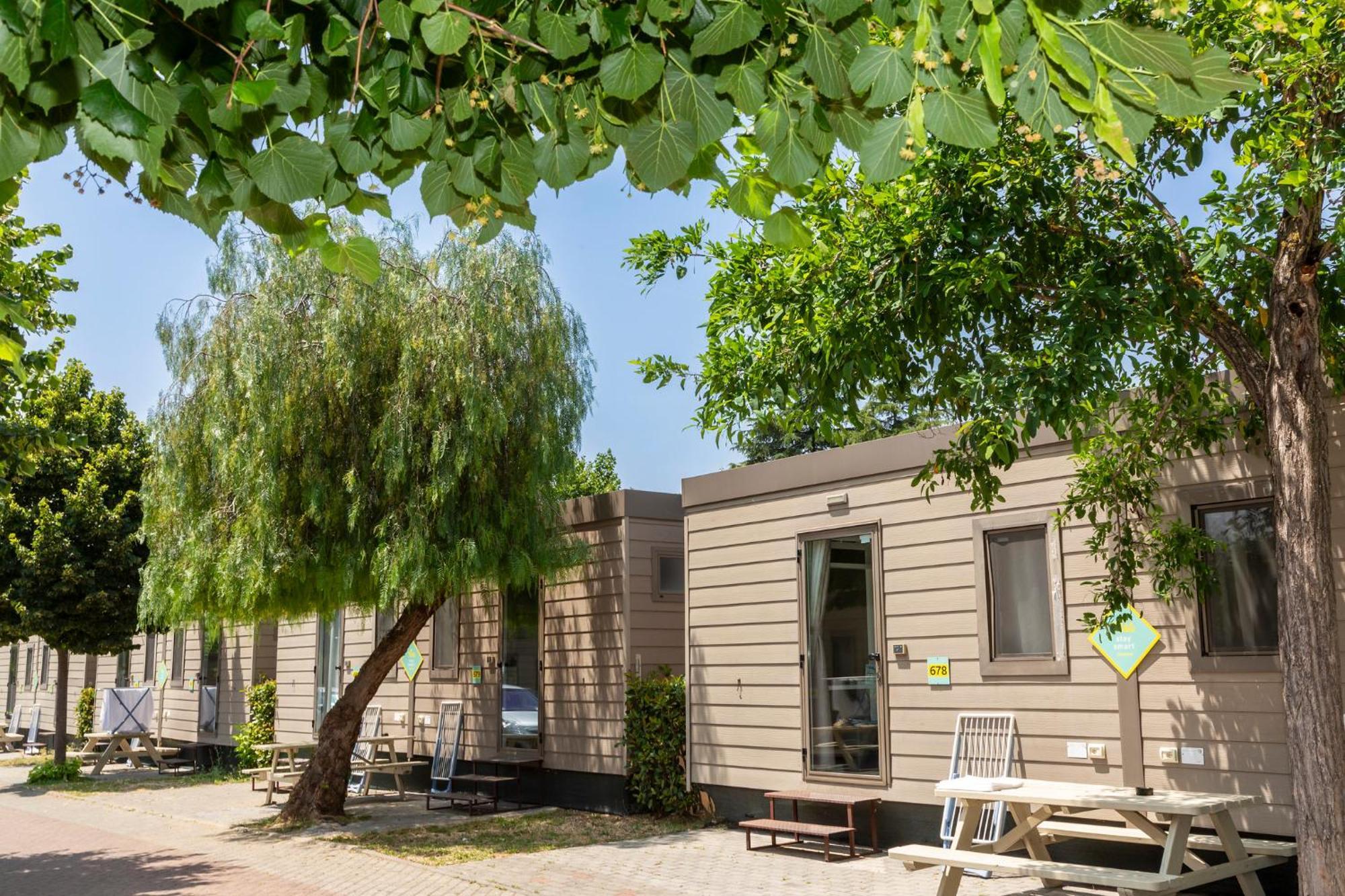 Hu Roma Camping In Town Exterior foto